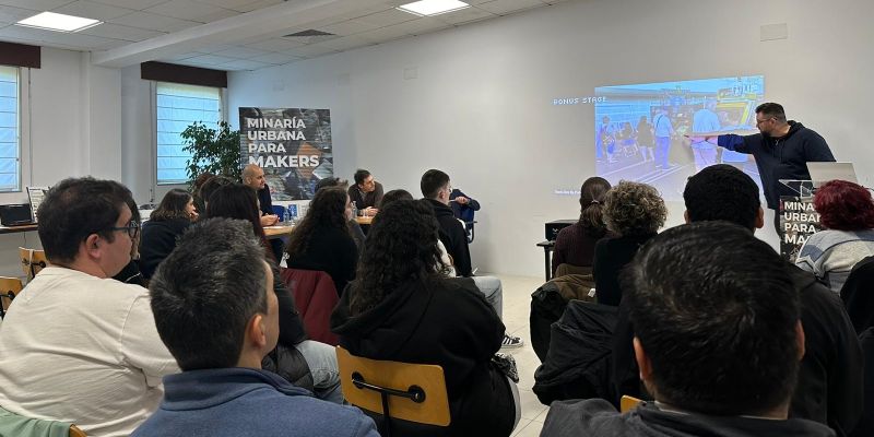 Mineria urbana makers comg